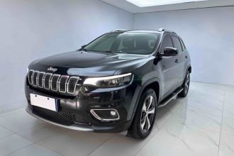 Jeep 自由光 2020款 2.0T 四驱精英版