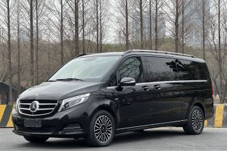 奔驰V级 2017款 V 260 L 尊贵加长版
