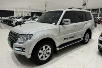三菱 帕杰罗（平行进口）