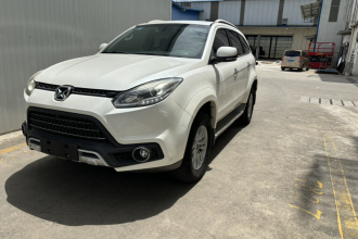 江铃 驭胜S350 2017款 2.0T 手动两驱柴油豪华版5座