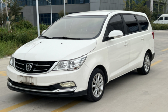 宝骏730 2019款 1.5L 手动超值型 7座 国VI