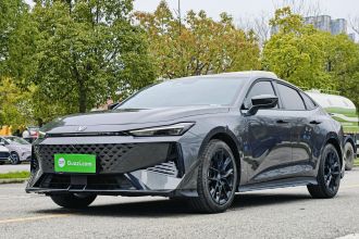 长安UNI-V 2025款 1.5T 500Bar尊贵型