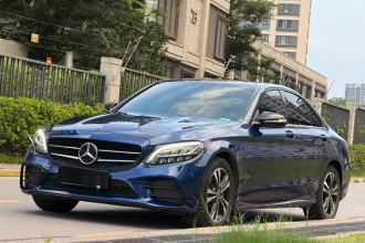 奔驰C级 2019款 C 260 运动版