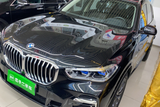 宝马X5 2022款 改款 xDrive 30Li 尊享型M运动套装