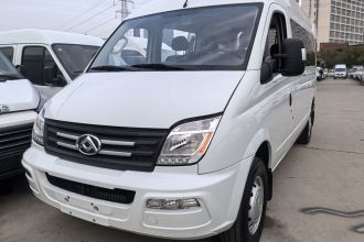 上汽大通MAXUS 新途V80 2023款 2.0T AMT经典傲运通长轴中顶6/7/8/9座