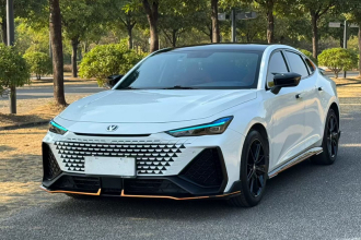 长安UNI-V 2023款 2.0T 锋速版