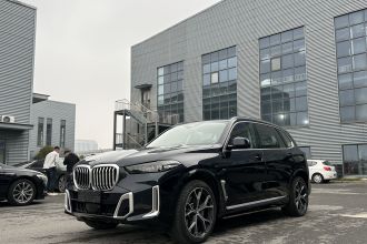 宝马X5 2023款 xDrive 30Li 尊享型M运动套装