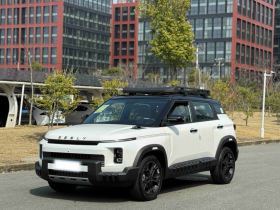 吉利汽车 吉利牛仔 2025款 1.5TD 潮玩版