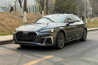 奥迪A5 2023款 Sportback 40 TFSI quattro 豪华动感型