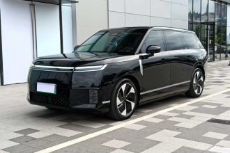 小鹏GX 2026款 增程 1585四驱UltraSE
