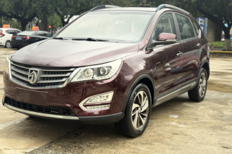 宝骏560 2015款 1.8L 手动豪华型