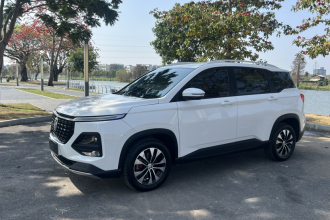 宝骏530 2021款 全球车周年纪念版 1.5T CVT豪华型 7座