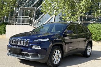 Jeep 自由光 2016款 2.4L 专业智能版