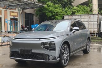 小鹏G9 2022款 702 Max