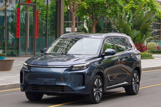 蓝电E5 PLUS 2025款 165km 长续航版PLUS 5座