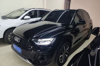 奥迪Q5L 2025款 40 TFSI 豪华动感型