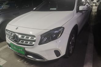 奔驰GLA 2018款 GLA 200 动感型