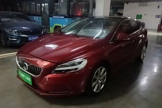 沃尔沃V40 2018款 T3 智雅版