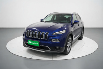 Jeep 自由光 2016款 2.4L 专业智能版