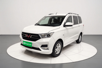 五菱汽车 五菱宏光 2021款 改款 1.5L S标准型 液压助力LAR