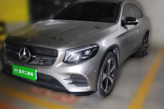 奔驰GLC轿跑 2019款 GLC 200 4MATIC 轿跑SUV