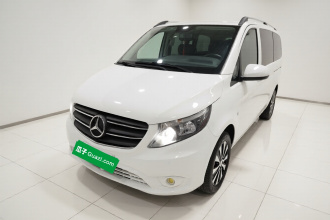 奔驰 威霆 2021款 2.0T 精英版 7座