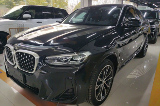 宝马X4 2022款 xDrive 30i M运动套装