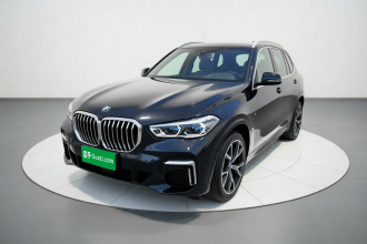 宝马X5 2022款 改款 xDrive 40Li M运动套装