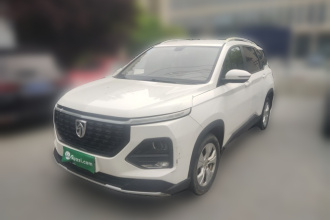 宝骏530 2020款 1.5T CVT豪华互联型 7座