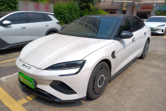 比亚迪 海豹 2023款 冠军版 550km 精英型