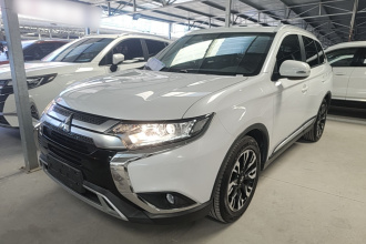 三菱 欧蓝德 2019款 2.0L 两驱畅享版 5座 国VI