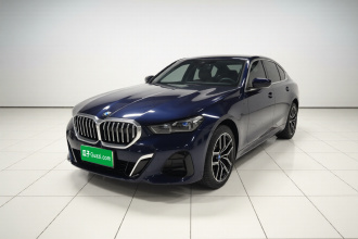 宝马i5 2024款 eDrive 35L M运动套装