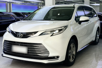 丰田 赛那SIENNA 2027款 2.5L 双擎四驱尊贵版