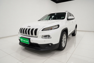Jeep 自由光 2016款 2.4L 领先版