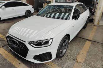奥迪A4L 2022款 40 TFSI 豪华动感型