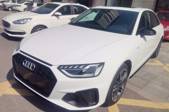 奥迪A4L 2022款 40 TFSI 豪华动感型