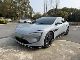 阿维塔12 2023款 650 三激光四驱性能版