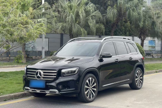 奔驰GLB 2024款 改款 GLB 220 时尚型