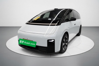 理想汽车 理想MEGA 2025款 Ultra 智能焕新版