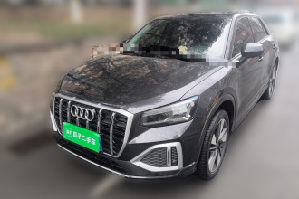 奥迪Q2L 2022款 35 TFSI 时尚致雅型