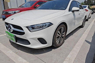 奔驰A级 2022款 A 180 L
