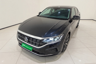 大众 帕萨特 2025款 出众款 380TSI 龙腾版
