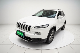 Jeep 自由光 2016款 2.4L 优越版