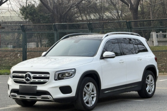 奔驰GLB 2023款 改款 GLB 200 动感型