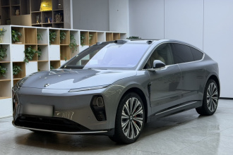 蔚来ET9 2025款 102kWh 签名版