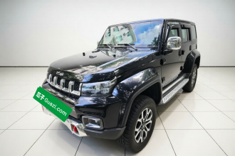 北京越野BJ40 2023款 2.0T 自动四驱城市猎人版至尊型