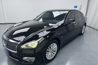 英菲尼迪Q70 2019款 Q70L 2.0T 精英版 PLUS