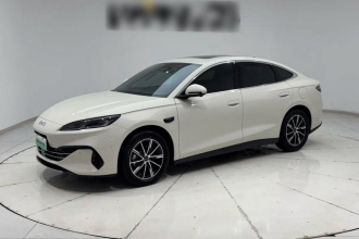 比亚迪 海豹06新能源 2025款 DM-i 智驾版 120KM尊荣型