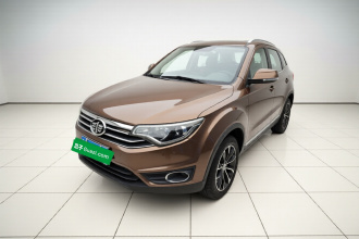 一汽 森雅R7 2016款 1.6L 手动豪华型