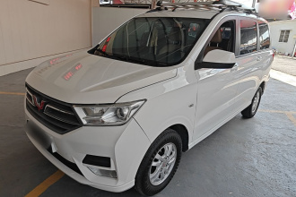 五菱汽车 五菱宏光 2021款 1.5L S舒适型LAR